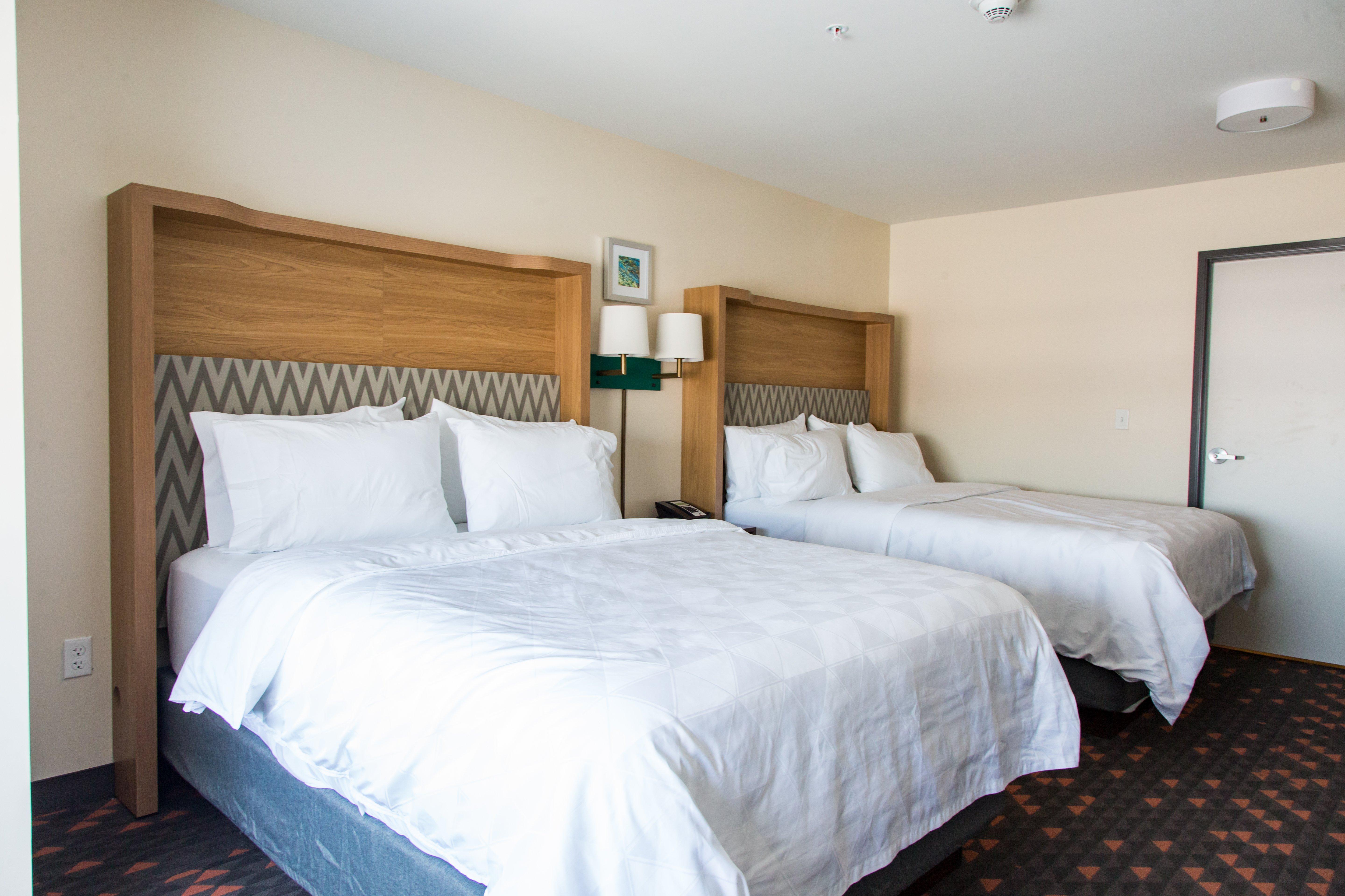Holiday Inn Hotel & Suites - Mount Pleasant By Ihg Exterior foto