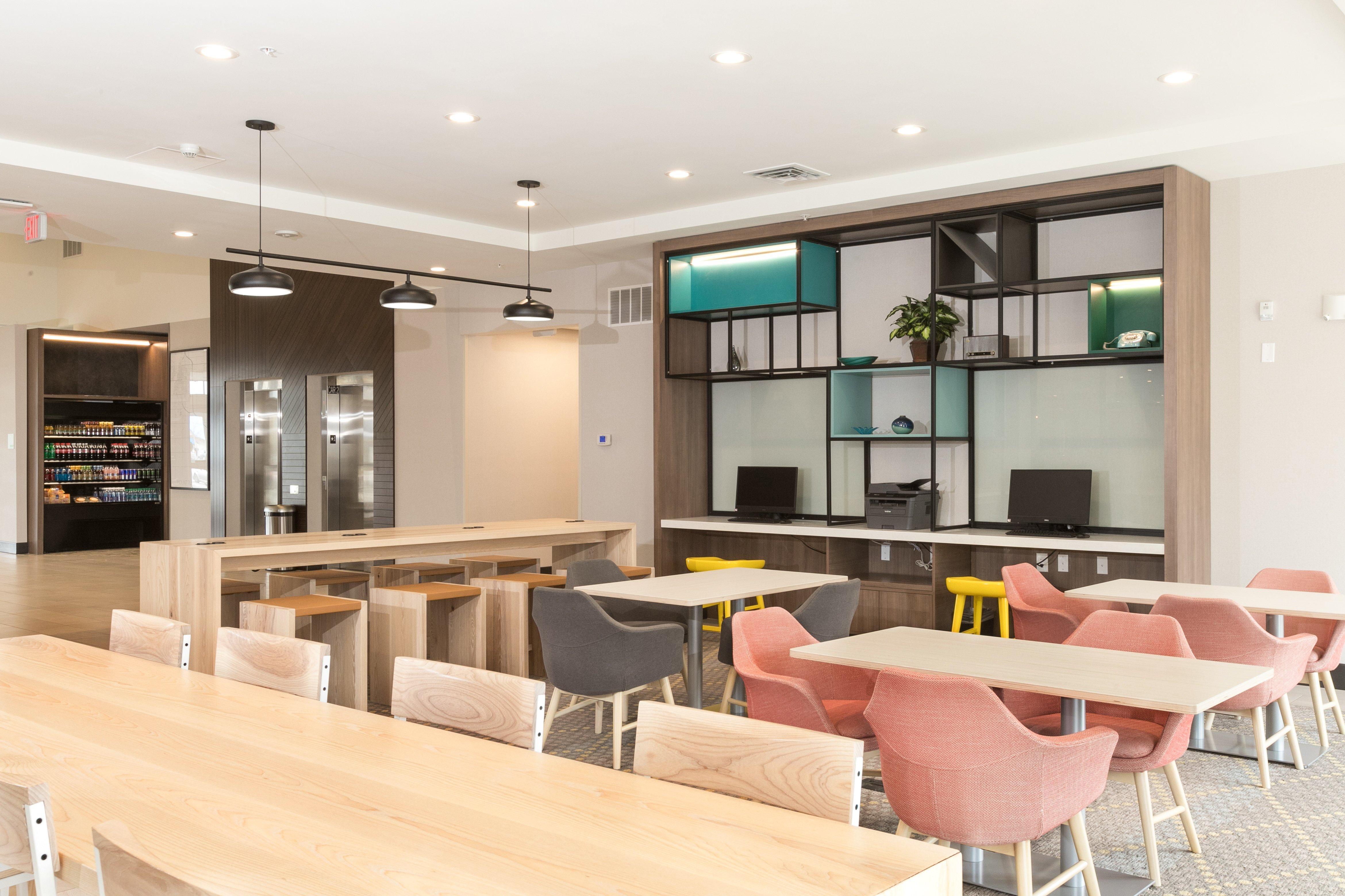 Holiday Inn Hotel & Suites - Mount Pleasant By Ihg Exterior foto