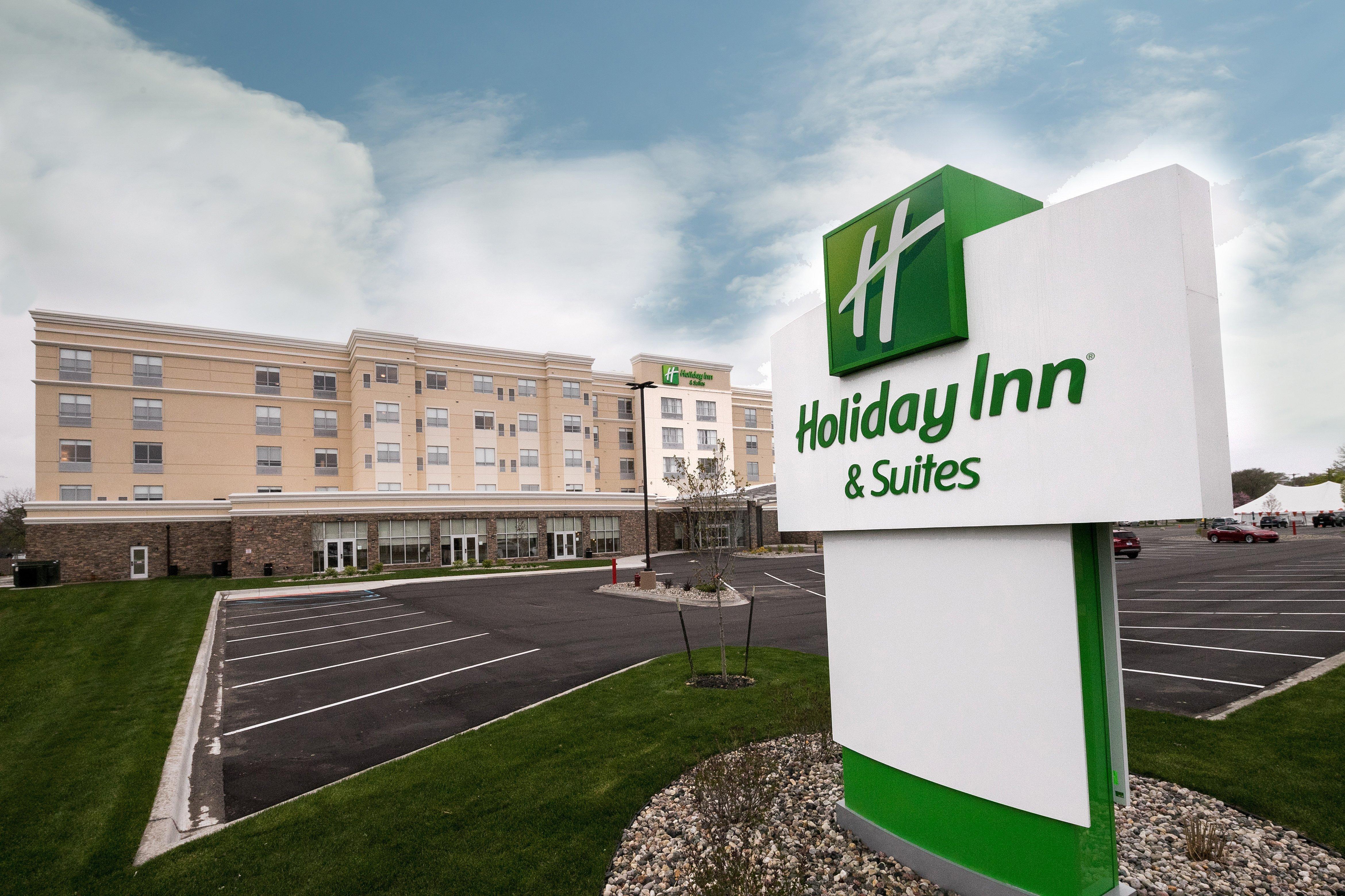 Holiday Inn Hotel & Suites - Mount Pleasant By Ihg Exterior foto