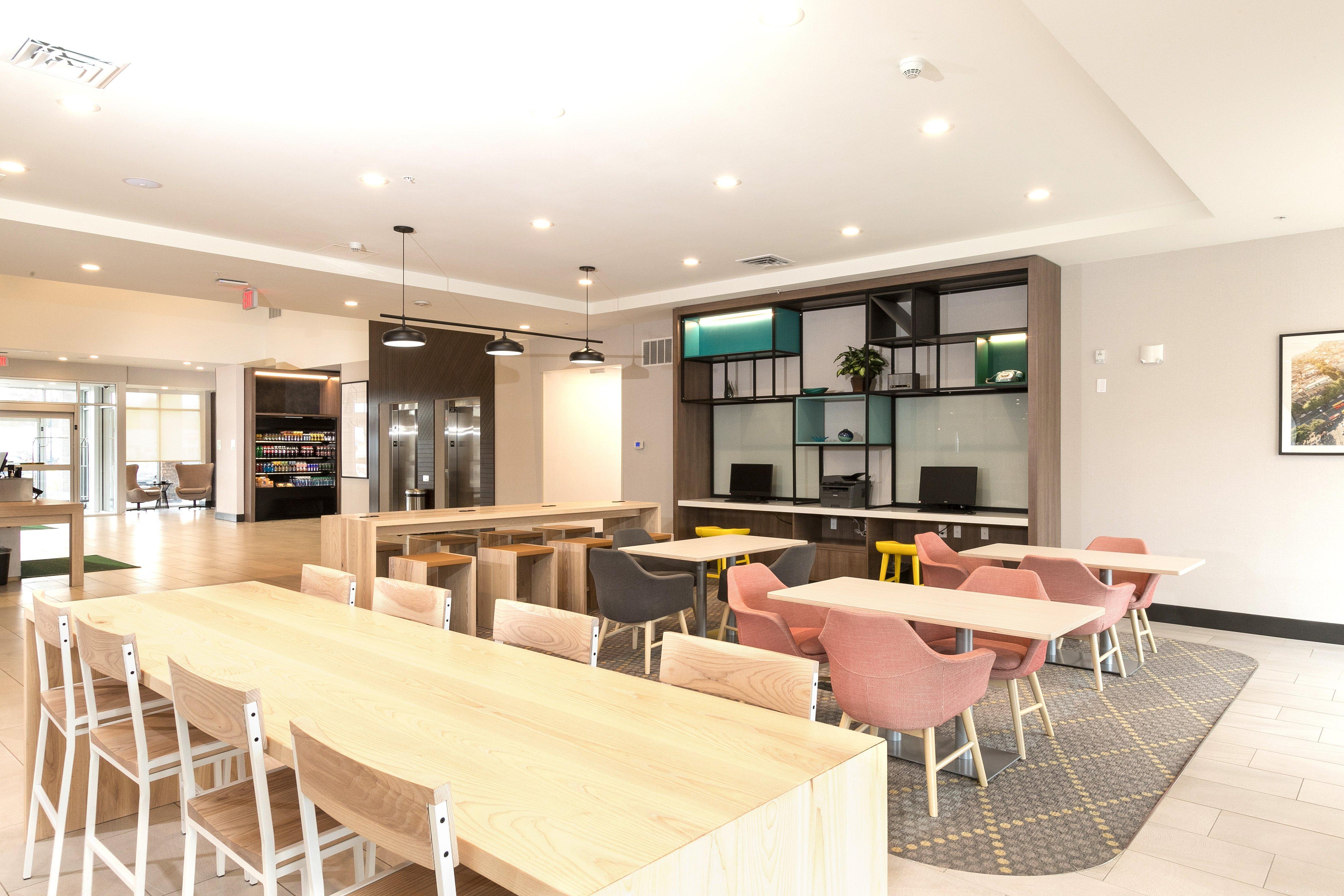 Holiday Inn Hotel & Suites - Mount Pleasant By Ihg Exterior foto