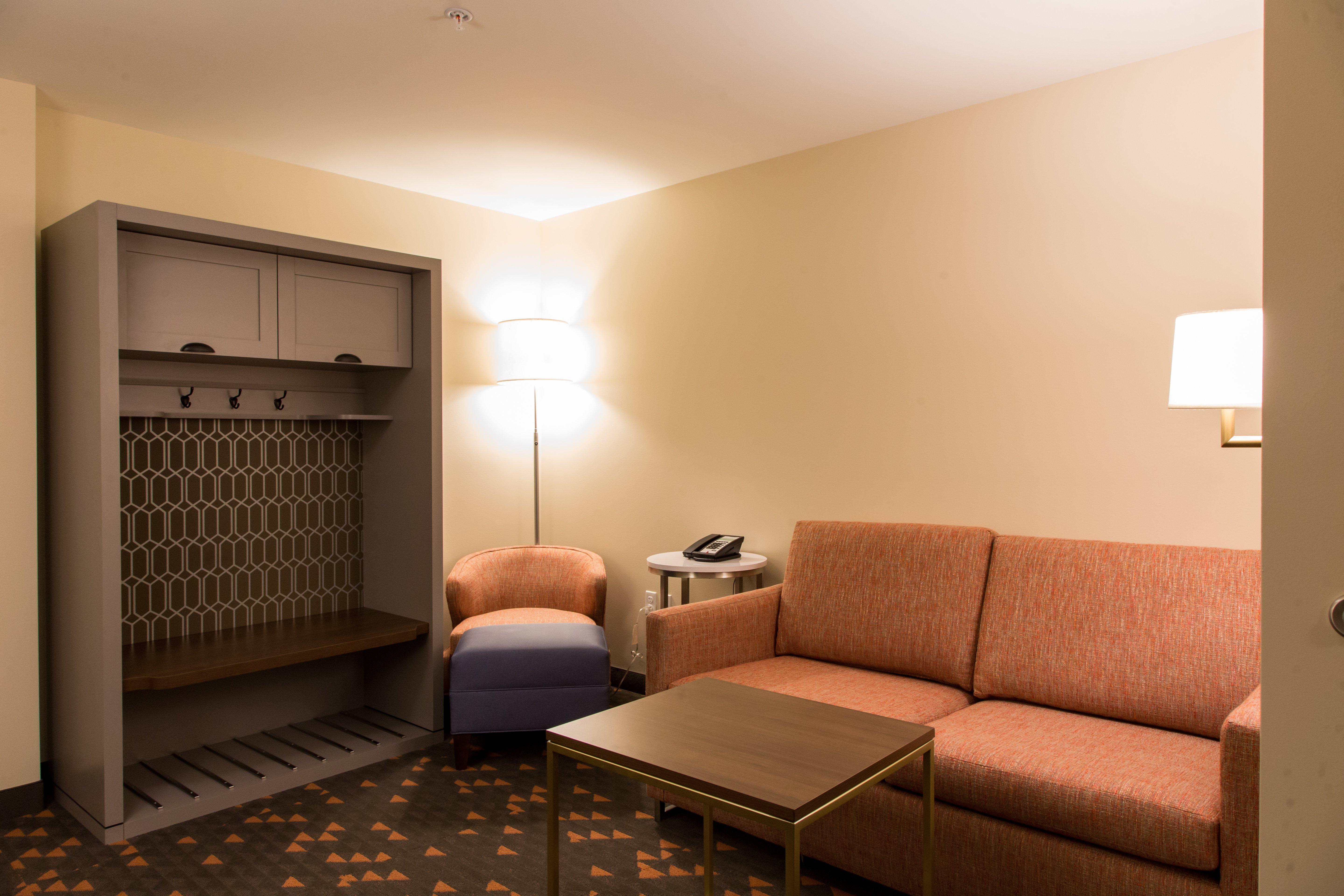 Holiday Inn Hotel & Suites - Mount Pleasant By Ihg Exterior foto