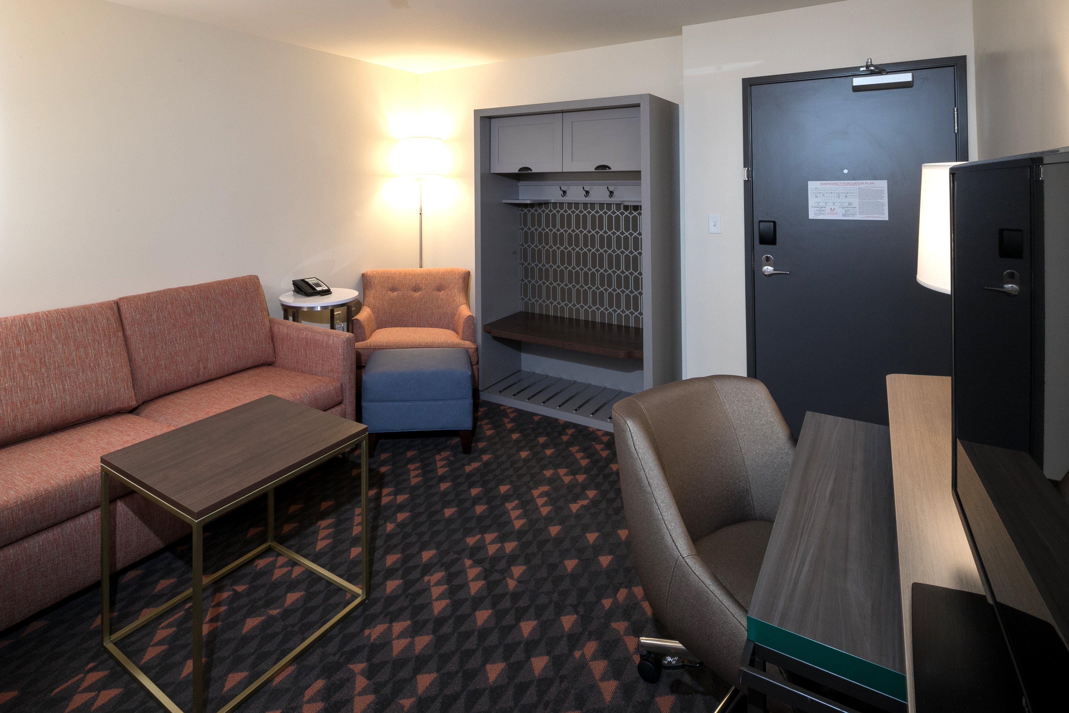 Holiday Inn Hotel & Suites - Mount Pleasant By Ihg Exterior foto