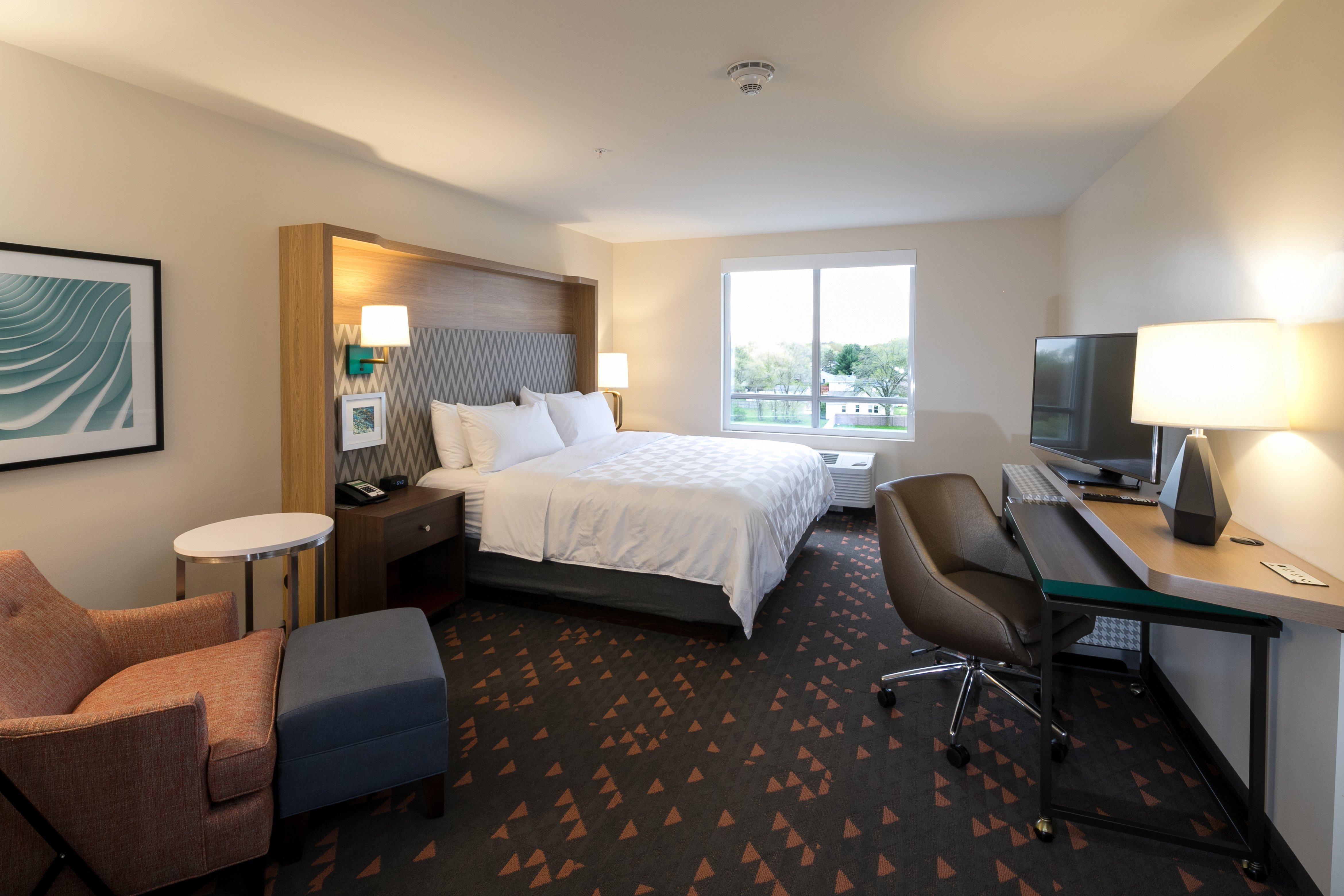 Holiday Inn Hotel & Suites - Mount Pleasant By Ihg Exterior foto